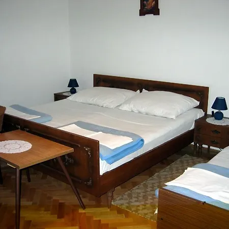 公寓 Inviting In Pag Dalmatia, Croatia *